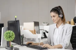 Yealink WH66 Mono Teams Workstation DECT Wireless Headset, Black 37 Yealink WH66 Mono Teams Workstation DECT Wireless Headset, Black -A-POWER Sales 88895805 5514019864 scaled