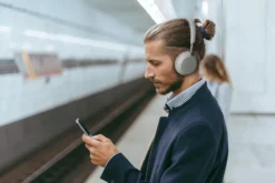 Yealink BH72 Lite Teams Stereo USB-C Wireless Headset, Light Gray 10 Yealink BH72 Lite Teams Stereo USB-C Wireless Headset, Light Gray -A-POWER Sales 97198185 2013109986