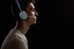 Yealink BH72 Lite Teams Stereo USB-C Wireless Headset, Light Gray 9 Yealink BH72 Lite Teams Stereo USB-C Wireless Headset, Light Gray -A-POWER Sales 97198185 7121342772